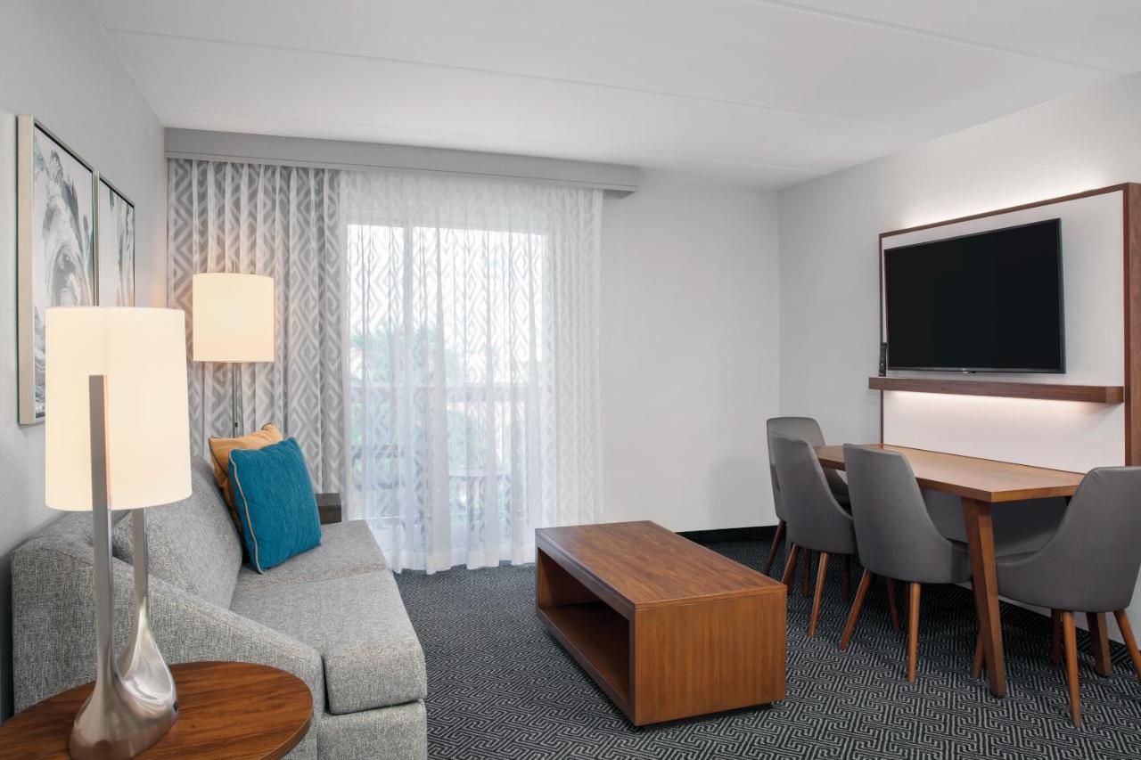 Courtyard By Marriott Miami Aventura Mall Eksteriør bilde